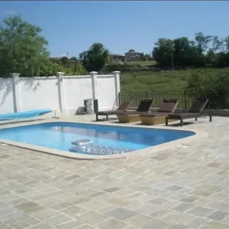 Villa Kalimantsi